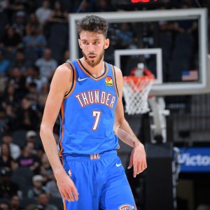 NBA官网评选明年有望首次入选全明星的球员：霍姆格伦领衔